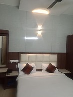 Goroomgo Hilroz Amritsar