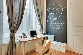 Monte Cassino Blanco by Grand Apartments