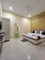 Goroomgo Medhya Grand Varanasi