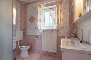 Natura Kolpa Orange Apartment