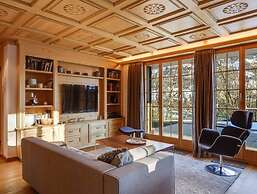 Lush Apartment With Sauna and hot tub