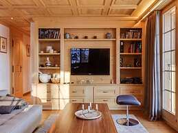 Lush Apartment With Sauna and hot tub