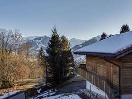 Lush Apartment With Sauna and hot tub
