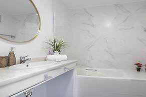 Calahonda Elegance With Pool And Sea View