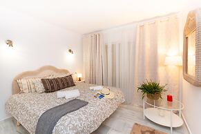 Calahonda Elegance With Pool And Sea View