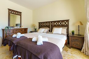 Marbella Mountain With sea View and Pool