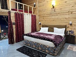 Cabana Riverside Resort - Kainchi Dham