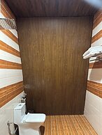 Cabana Riverside Resort - Kainchi Dham