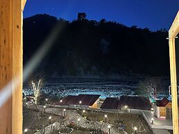 Cabana Riverside Resort - Kainchi Dham