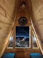 Cabana Riverside Resort - Kainchi Dham