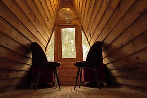 Cabana Riverside Resort - Kainchi Dham