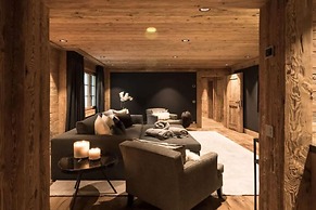 Spacious Chalet With Private Pool