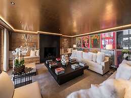 Spacious Chalet With Private Pool