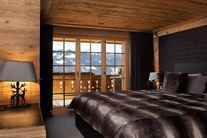 Spacious Chalet With Private Pool