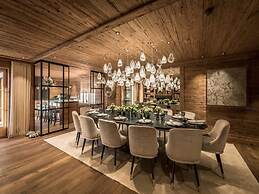 Spacious Chalet With Private Pool