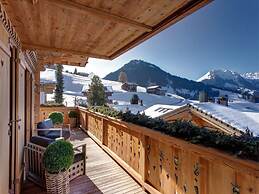 Spacious Chalet With Private Pool