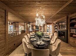 Spacious Chalet With Private Pool