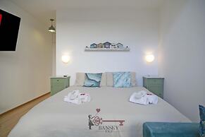 Central Bright Apartment on two Floors Turquoise