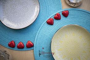 Central Bright Apartment on two Floors Turquoise