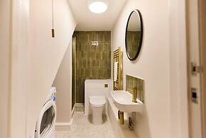 The River Cam Hideaway - Fabulous 6bdr House With Garden Plus Terrace