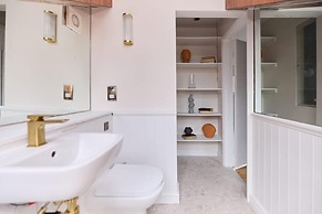 The River Cam Hideaway - Fabulous 6bdr House With Garden Plus Terrace