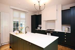 The River Cam Hideaway - Fabulous 6bdr House With Garden Plus Terrace