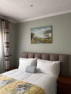 Rustic 3 Bedroom Cottage - 2267