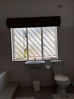 Rustic 3 Bedroom Cottage - 2267