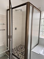 Rustic 3 Bedroom Cottage - 2267