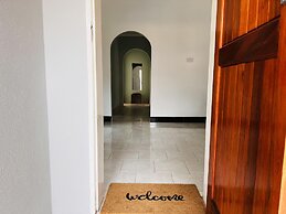 Rustic 3 Bedroom Cottage - 2267