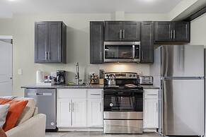 Modern Retreat Near Henry Ford