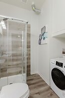 Modern Retreat Near Henry Ford