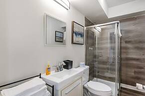 Modern Retreat Near Henry Ford