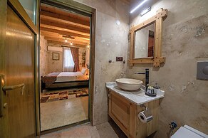 Cappalace Stone House