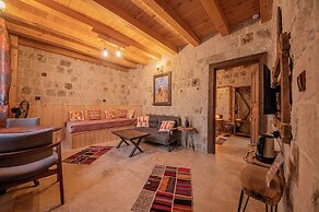 Cappalace Stone House