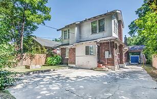 The Rolling Stone Near Downtown