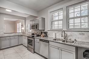 The Rolling Stone Near Downtown