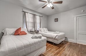 The Rolling Stone Near Downtown