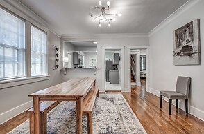 The Rolling Stone Near Downtown