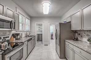 The Rolling Stone Near Downtown