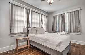 The Rolling Stone Near Downtown