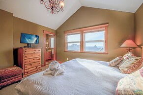 Treetop Getaway Ski In and Out Sleeps 10