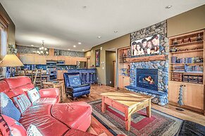 Treetop Getaway Ski In and Out Sleeps 10