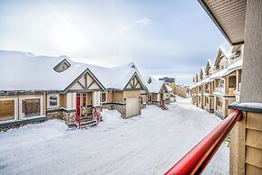 Treetop Getaway Ski In and Out Sleeps 10