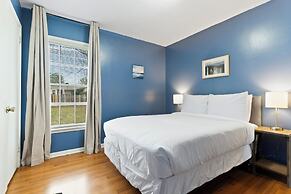 Large Fenced Yard Shamrock Stay