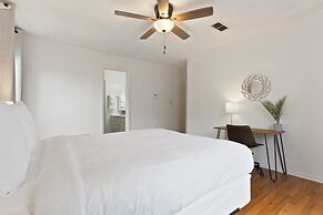 Large Fenced Yard Shamrock Stay