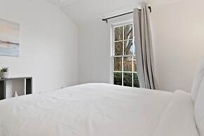 Large Fenced Yard Shamrock Stay