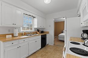 Large Fenced Yard Shamrock Stay