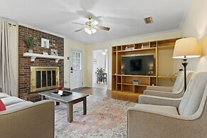 Large Fenced Yard Shamrock Stay