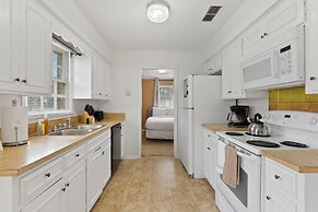 Large Fenced Yard Shamrock Stay